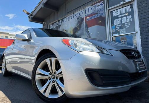 Silver 2011 Hyundai Genesis Coupe 2.0T Premium