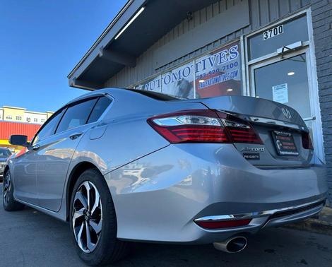 2017 Honda Accord EX-L w/Navigation & Honda Sensing