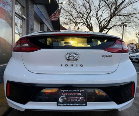 2017 Hyundai IONIQ Hybrid SEL