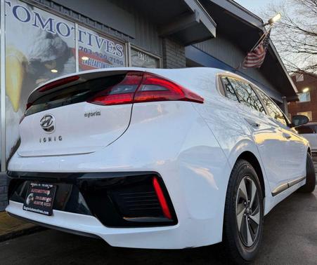 2017 Hyundai IONIQ Hybrid SEL
