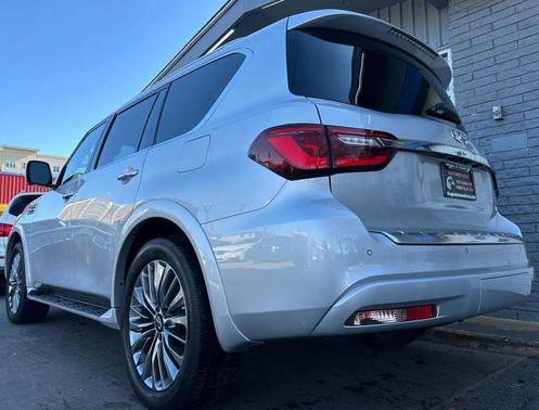 2018 INFINITI QX80 Base