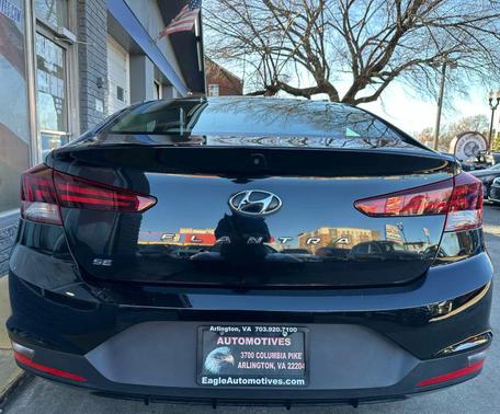 2020 Hyundai ELANTRA SE