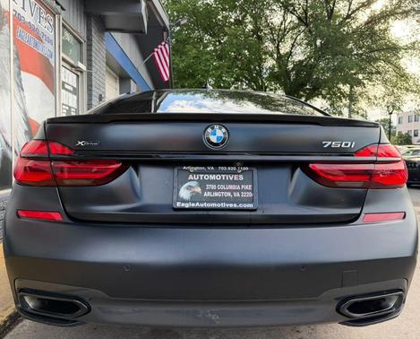 Black 2019 BMW 750 i xDrive