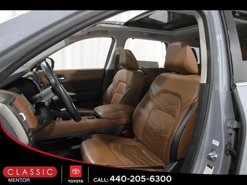 2022 Nissan Pathfinder Platinum 4WD