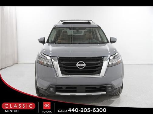 2022 Nissan Pathfinder Platinum 4WD