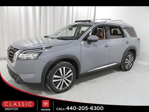 2022 Nissan Pathfinder Platinum 4WD