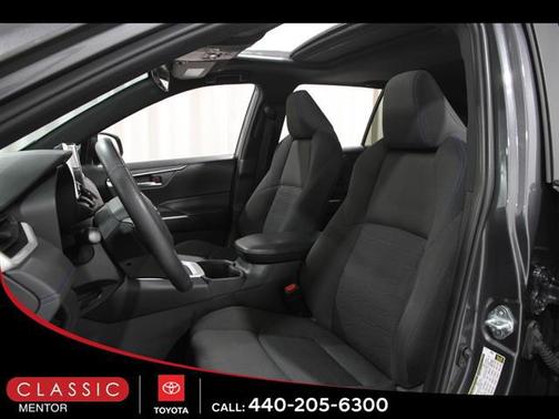 2024 Toyota RAV4 Hybrid SE