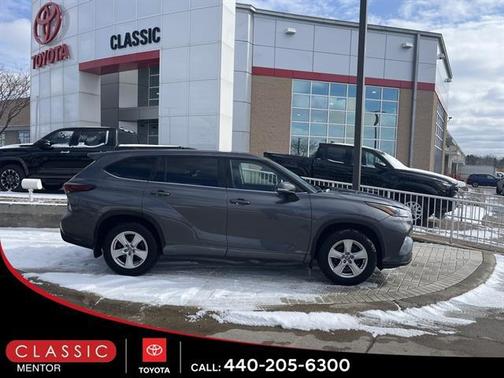 2024 Toyota Highlander Hybrid LE