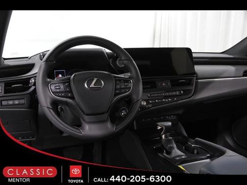 2024 Lexus ES 300h Ultra Luxury