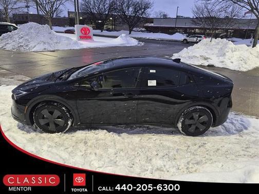 2026 Toyota Prius Plug-In Hybrid SE