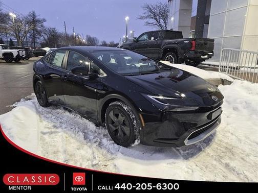 2026 Toyota Prius Plug-In Hybrid SE