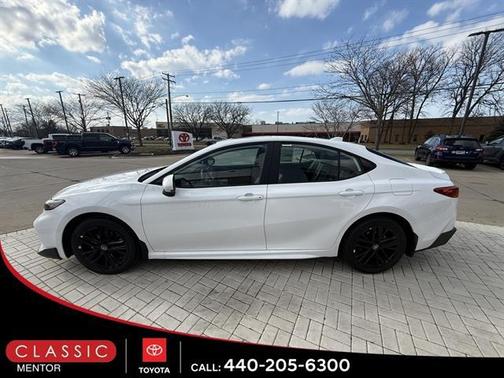 2026 Toyota Camry SE