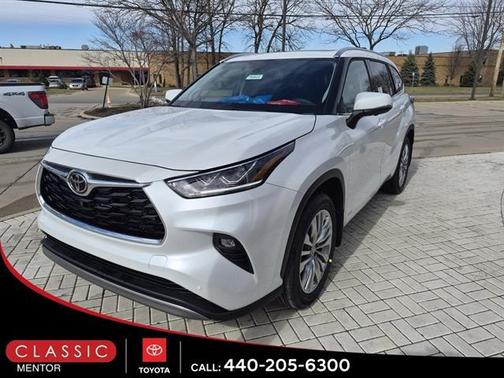 2026 Toyota Highlander Hybrid Platinum