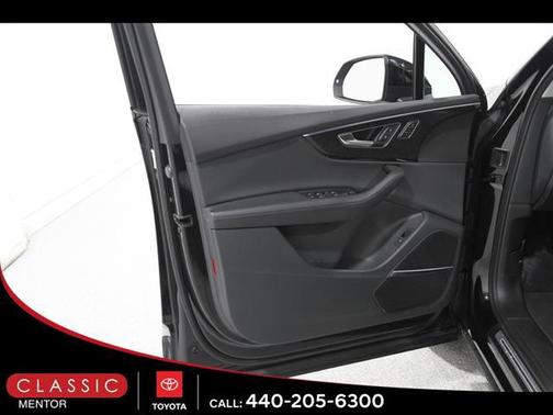 2024 Audi Q7 45 Premium Plus