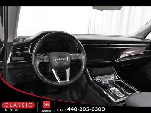 2024 Audi Q7 45 Premium Plus