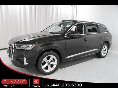 2024 Audi Q7 45 Premium Plus