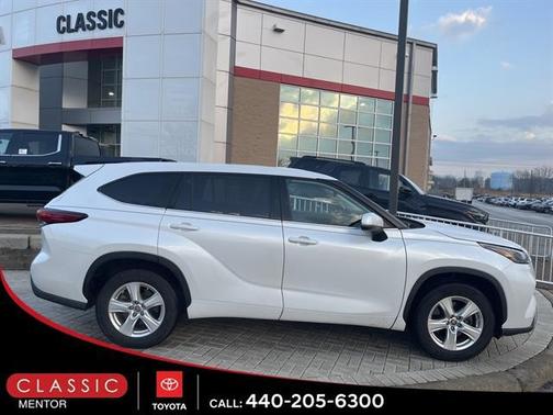 2022 Toyota Highlander L