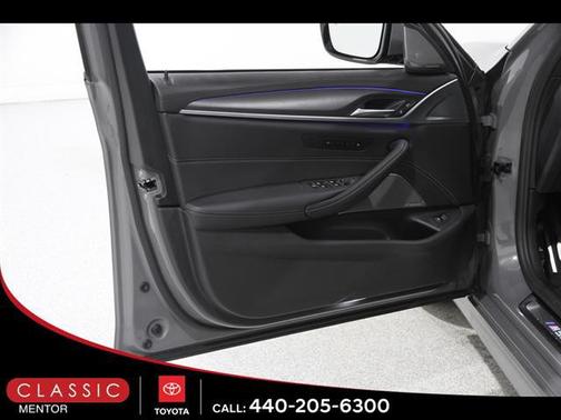 2022 BMW M550 i Xdrive