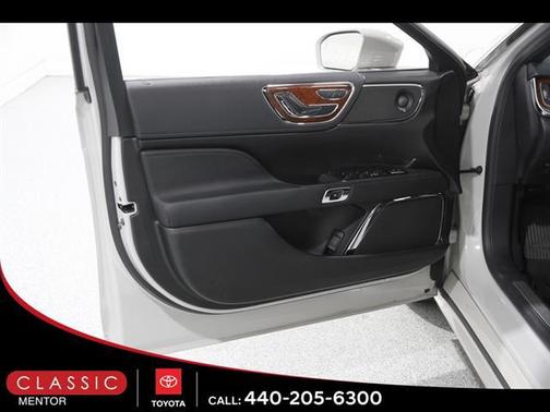 2020 Lincoln Continental Standard