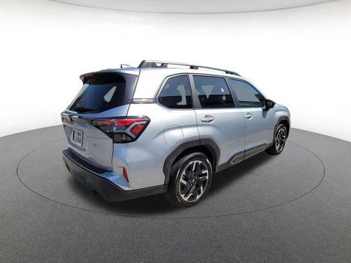 Ice Silver Metallic 2025 Subaru Forester Limited