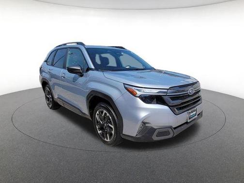 Ice Silver Metallic 2025 Subaru Forester Limited
