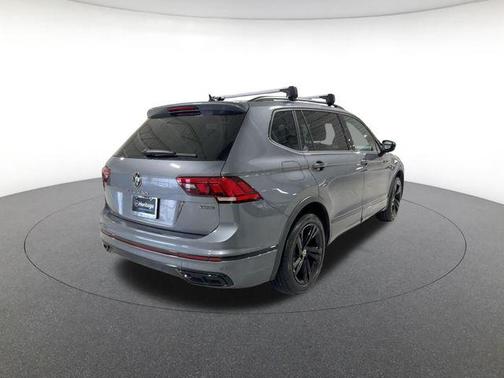 Platinum Gray Metallic 2023 Volkswagen Tiguan 2.0T SE R-Line Black 4MOTION