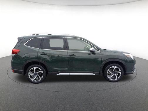 Cascade Green Silica 2023 Subaru Forester Touring