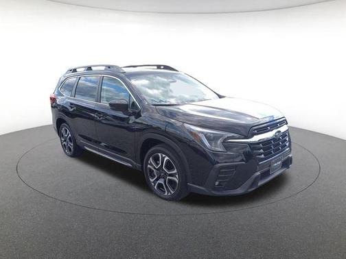 Crystal Black Silica 2024 Subaru Ascent Limited 8-Passenger