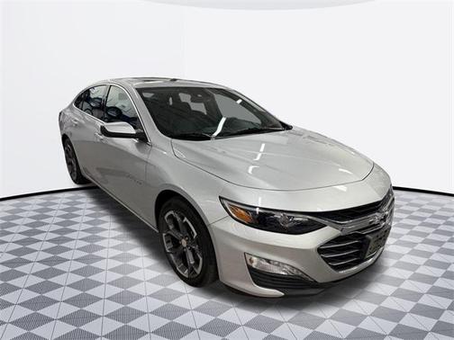 2022 Chevrolet Malibu FWD LT