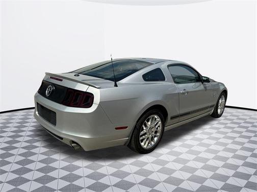 2013 Ford Mustang V6 Premium