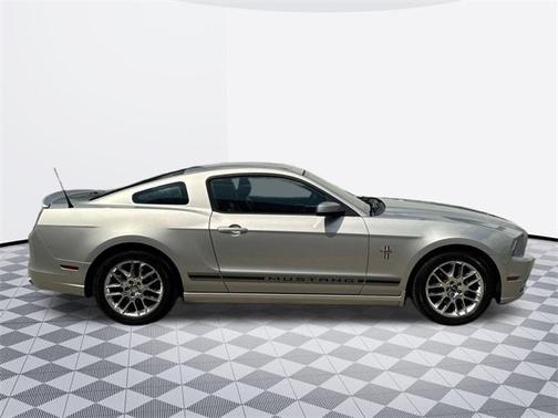 2013 Ford Mustang V6 Premium