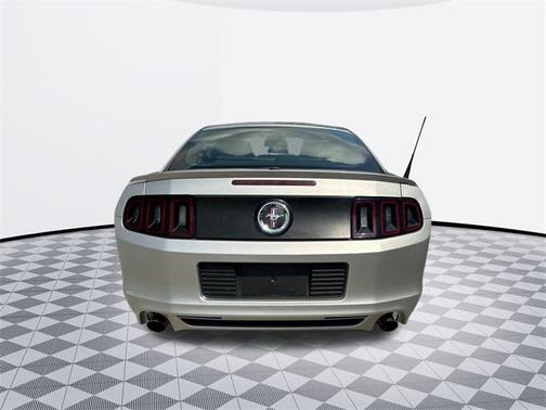 2013 Ford Mustang V6 Premium