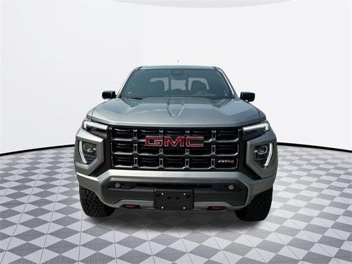 2024 GMC Canyon Base