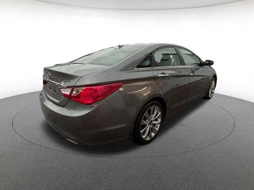 Harbor Gray Metallic 2012 Hyundai SONATA SE