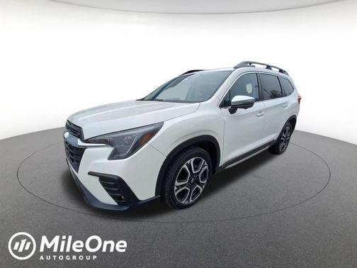 Crystal White Pearl 2023 Subaru Ascent Limited 7-Passenger