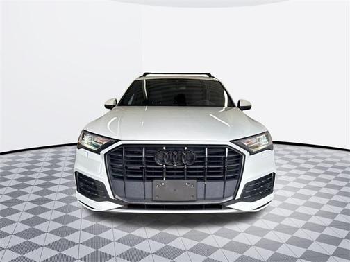 2020 Audi Q7 45 Premium