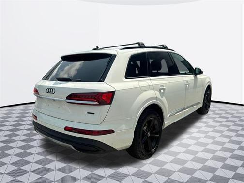 2020 Audi Q7 45 Premium