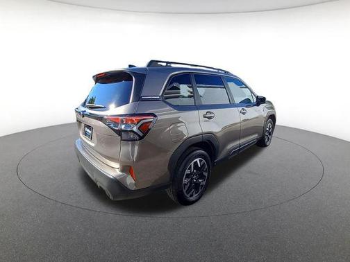 Brilliant Bronze Metallic 2025 Subaru Forester Premium