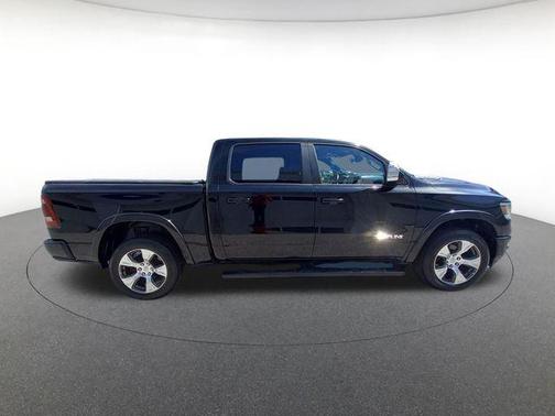 Black Forest Green Pearlcoat 2019 RAM 1500 Laramie