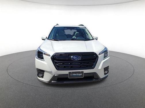 Crystal White Pearl 2023 Subaru Forester Premium