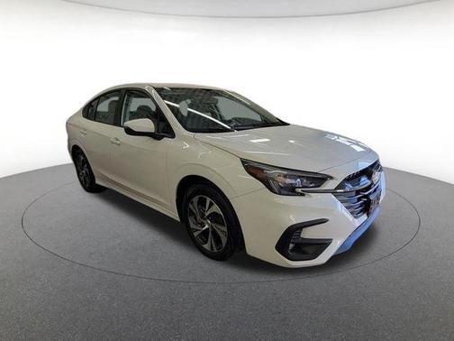 Crystal White Pearl 2025 Subaru Legacy Premium