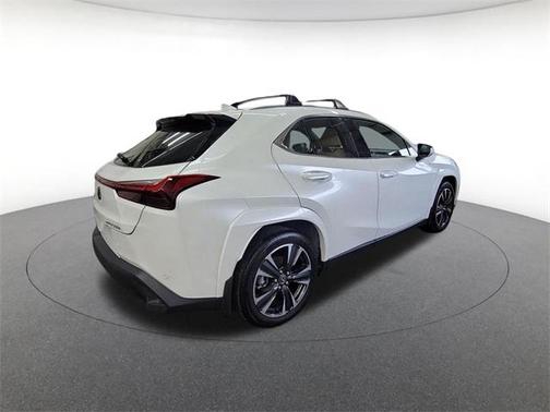 2025 Lexus UX 300h F SPORT Design