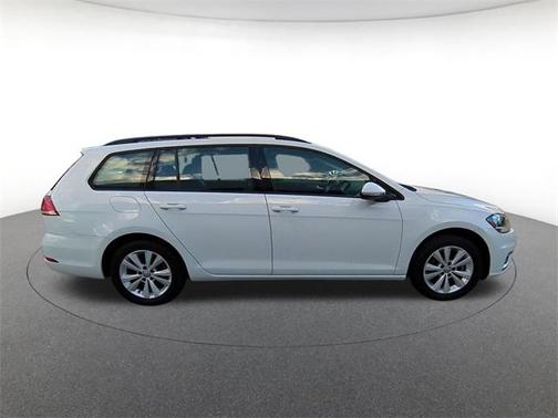 2019 Volkswagen Golf SportWagen TSI S