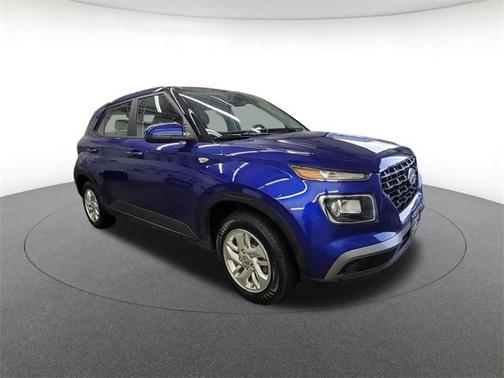 2022 Hyundai VENUE SE