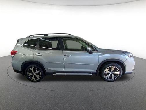 Ice Silver Metallic 2021 Subaru Forester Touring