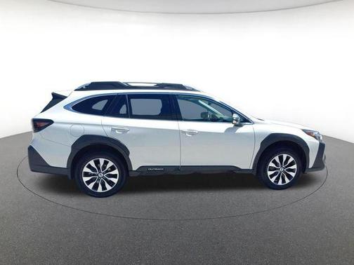 Crystal White Pearl 2024 Subaru Outback Touring XT