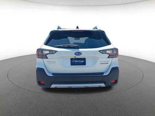 Crystal White Pearl 2024 Subaru Outback Touring XT