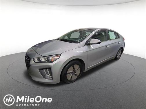 2022 Hyundai IONIQ Hybrid SE