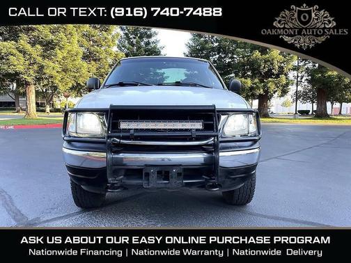 Oxford White Clearcoat 2003 Ford F-150 XLT