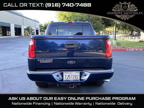 Dark Blue Pearl Clearcoat Metallic 2004 Ford Explorer Sport Trac XLT